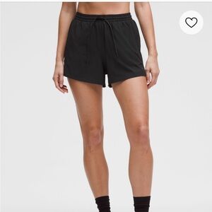 Pace Rival High-Rise Short